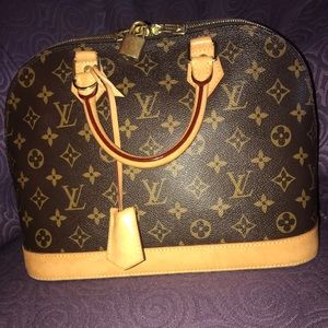 **NEW** Authentic Louis Vuitton Purse!